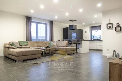 Na predaj dom v Pohranice · €360 000 · Novostavba