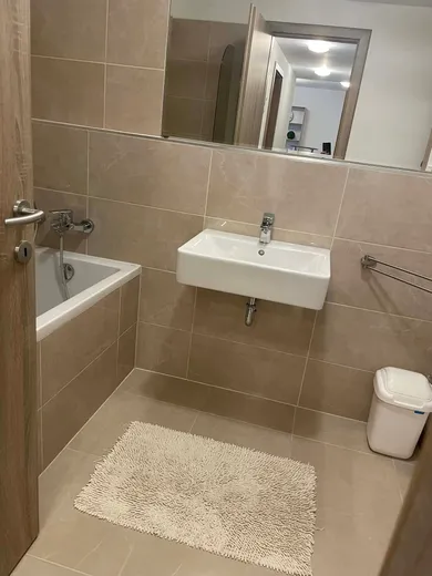 Na prenájom 3-izbový byt, 66 m², Bratislava-Petržalka, Bosákova