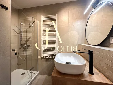 Na prenájom 2-izbový byt, 45 m², Bratislava-Staré Mesto, Košická