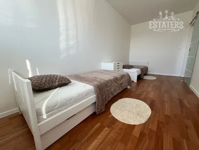 Na prenájom byt v Bratislava-Nové Mesto · €800 · Dokončené