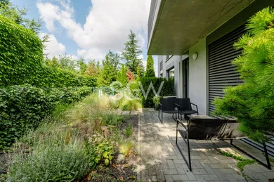 Na prenájom 2-izbový byt, 83 m², Bratislava-Staré Mesto, Havlíčkova