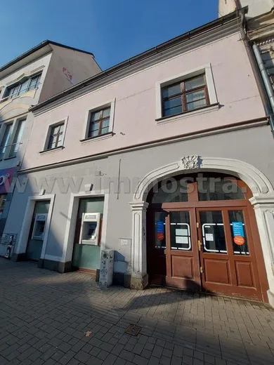 Lokale komercyjne na wynajem, Bratislava-Staré Mesto · €5250