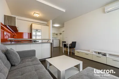 Na prenájom 2-izbový byt, 45 m², Trnava, Ulica Veterná