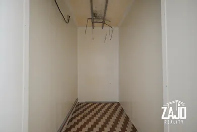 Na prenájom objekt v Nemšová · €350 · Pôvodný stav