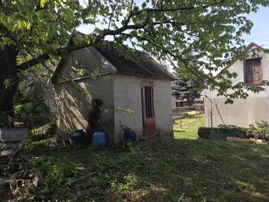 Na predaj 3-izbový dom, 85 m², Vinohrady nad Váhom
