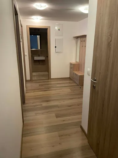 Na prenájom 3-izbový byt, 66 m², Bratislava-Petržalka, Bosákova