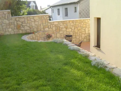 Na prenájom dom v Bratislava-Nové Mesto · €2 000 · Dokončené
