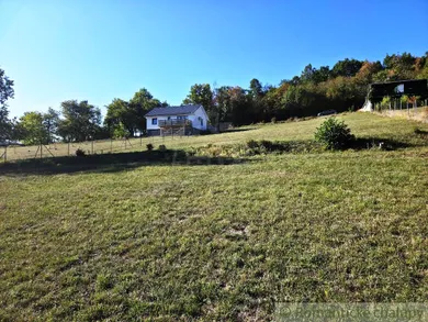 Na predaj pozemok, 200 m², Krupina