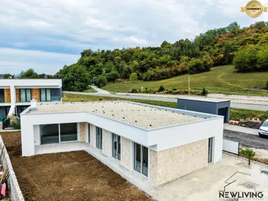 Na predaj 4-izbový dom, 119 m², Modrovka