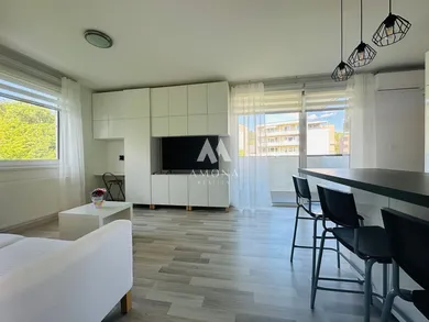 Apartments for rent, 2-room in Bratislava-Nové Mesto · €600