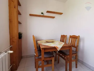 Na prenájom 3-izbový byt, 78 m², Bratislava-Nové Mesto, Riazanská