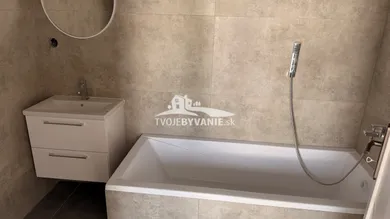 Na predaj 3-izbový dom, 165 m², Štôla