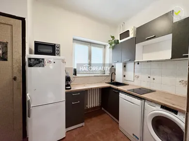 Apartments for sale, 1-room in Bratislava-Nové Mesto · €191,400