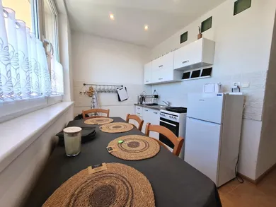 Na prenájom 3-izbový byt, 65 m², Poprad, Tomášikova