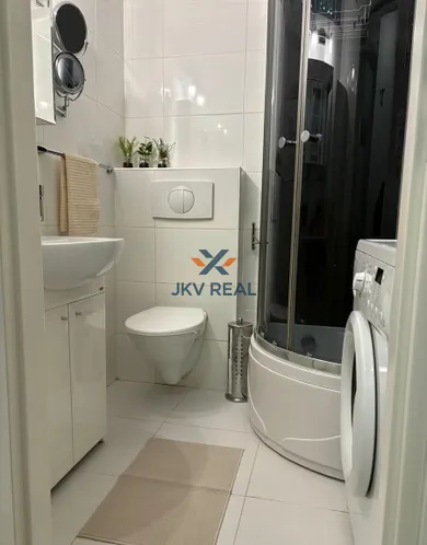 Na prenájom 1-izbový byt, 35 m², Považská Bystrica