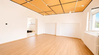 Na predaj objekt, 220 m², Želiezovce