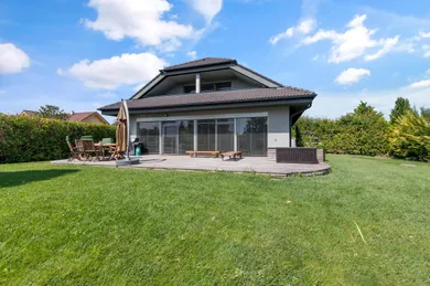 Domy na sprzedaż, 5-pokojowe, Senec · €599 000