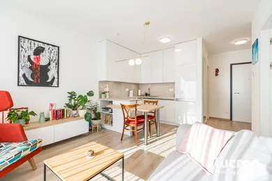 Na predaj 2-izbový byt, 51 m², Bratislava-Petržalka
