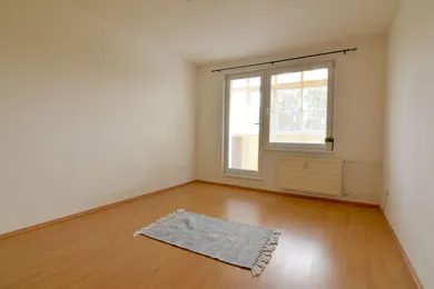 Na prenájom 4-izbový byt, 88 m², Nitra, Novomeského