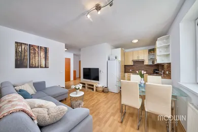 Mieszkania na wynajem, 3-pokojowe, Bratislava-Podunajské Biskupice · €790