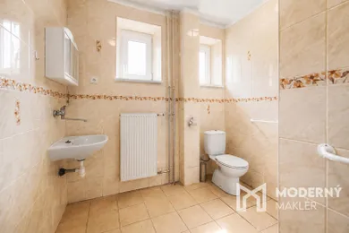 Na predaj dom, 170 m², Martin, -