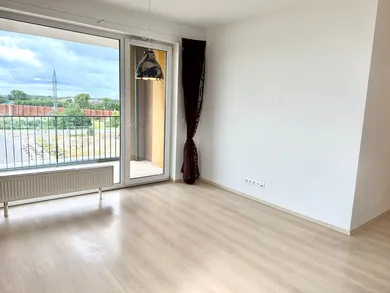 Na predaj 3-izbový byt, 71 m², Bratislava-Ružinov, Bajkalská