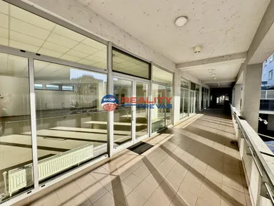 Na prenájom objekt, 196 m², Púchov, Dvory