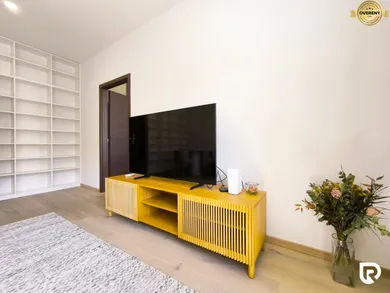Na prenájom 3-izbový byt, 78 m², Bratislava-Ružinov, Azovská