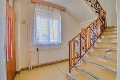 Na predaj 4-izbový dom, 180 m², Veľký Meder, Kúpeľná