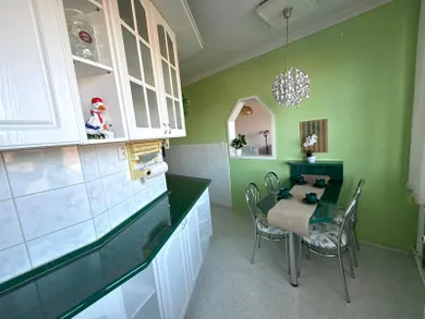 Na prenájom 3-izbový byt, 83 m², Prievidza, J. Murgaša