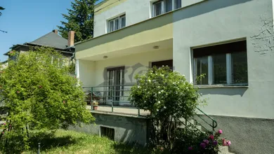 Domy na predaj, Bratislava-Staré Mesto · €1 080 000