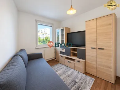 Na predaj 4-izbový byt, 89 m², Bratislava-Karlova Ves, Veternicová