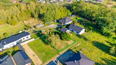 Na predaj pozemok, 621 m², Lednické Rovne, Javorová