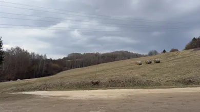 Na predaj pozemok, Podbrezová