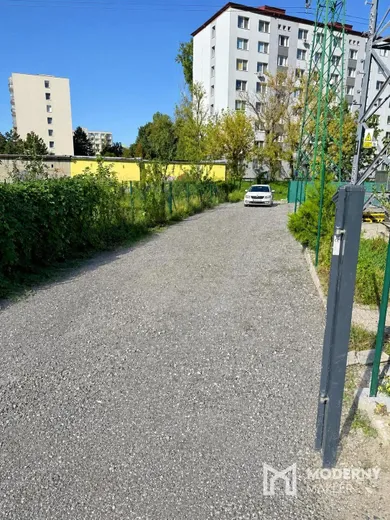 Na predaj objekt, 171 m², Bratislava-Ružinov, Vavrínová
