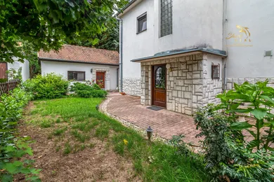 Na predaj objekt, 200 m², Nitra, Dobšinského