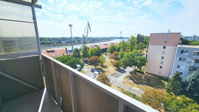 Na prenájom 3-izbový byt, 73 m², Komárno, Meštianska ul.