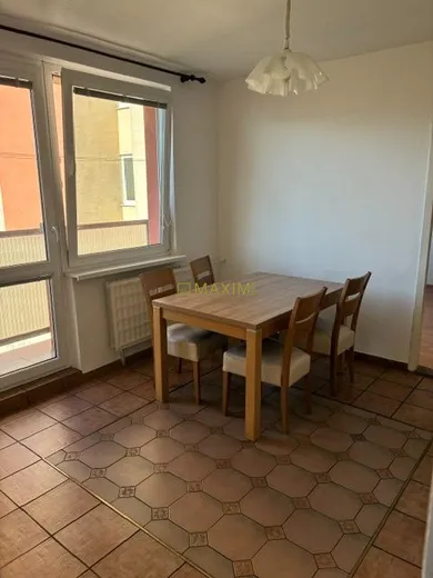 Na predaj 3-izbový byt, 74 m², Trnava, Teodora Tekela