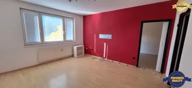 Na predaj 3-izbový byt, 61 m², Komárno
