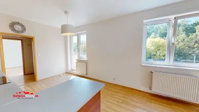 Na prenájom 3-izbový byt, 65 m², Trenčín, Východná
