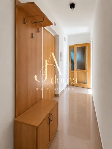 Na prenájom 2-izbový byt, 53 m², Bratislava-Vajnory, Osloboditeľská