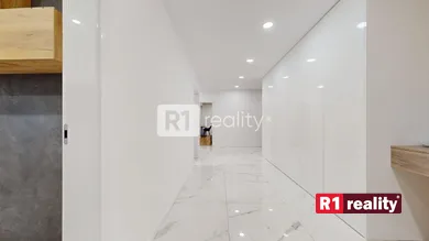 Na predaj 4-izbový byt, 176 m², Piešťany, Rekreačná