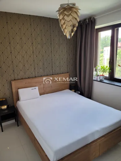 Na predaj 3-izbový dom, 197 m², Banská Bystrica
