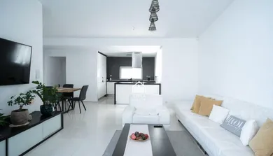Na predaj 4-izbový byt, 570 m², Chorvátsky Grob