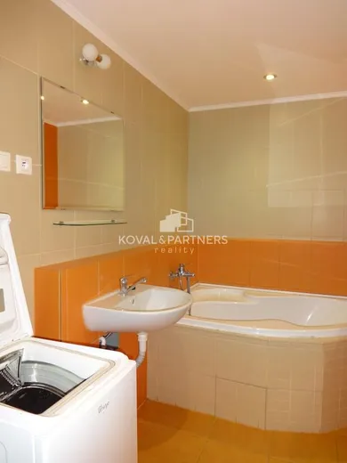 Na prenájom 1-izbový byt, 36 m², Levice, Staré Levice