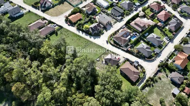 Na predaj pozemok, 636 m², Kvetoslavov, Hlavná
