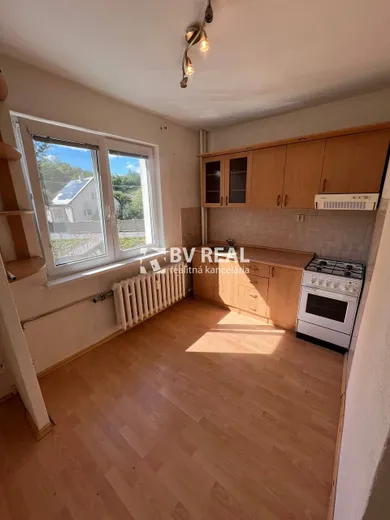 Byty na predaj 3-izbový, Handlová · €67 490