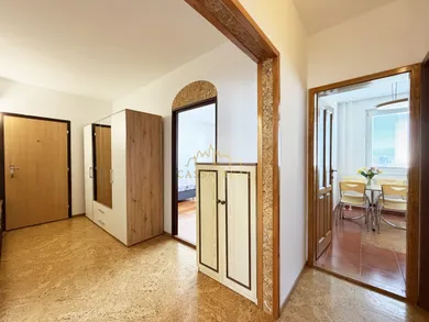 Na prenájom 3-izbový byt, 80 m², Košice-Sídlisko KVP, Zombova 17