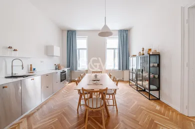 Квартири в оренду, 3-кімнатні, Bratislava-Staré Mesto · €1 500