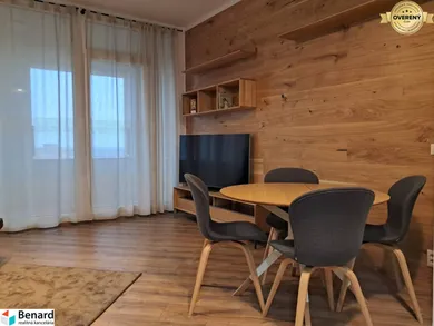 Byty na prenájom 4-izbový, Poprad · €1 300
